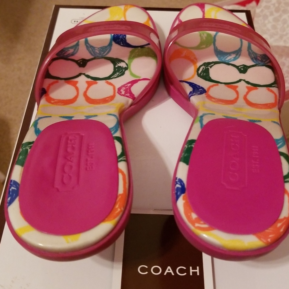 Shoes - Picture 4 of 8